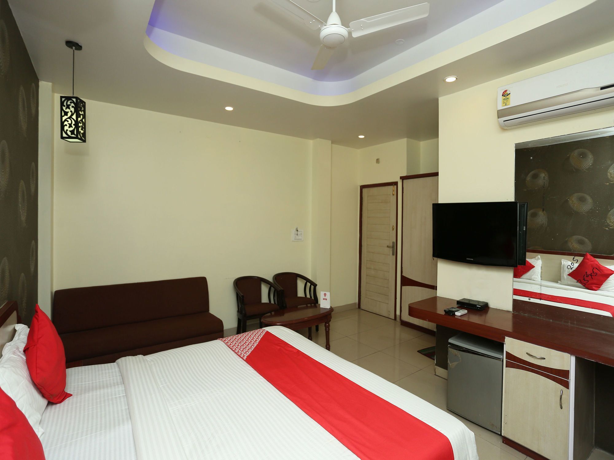 Hotel Rajlaxmi Bhopal Bagian luar foto