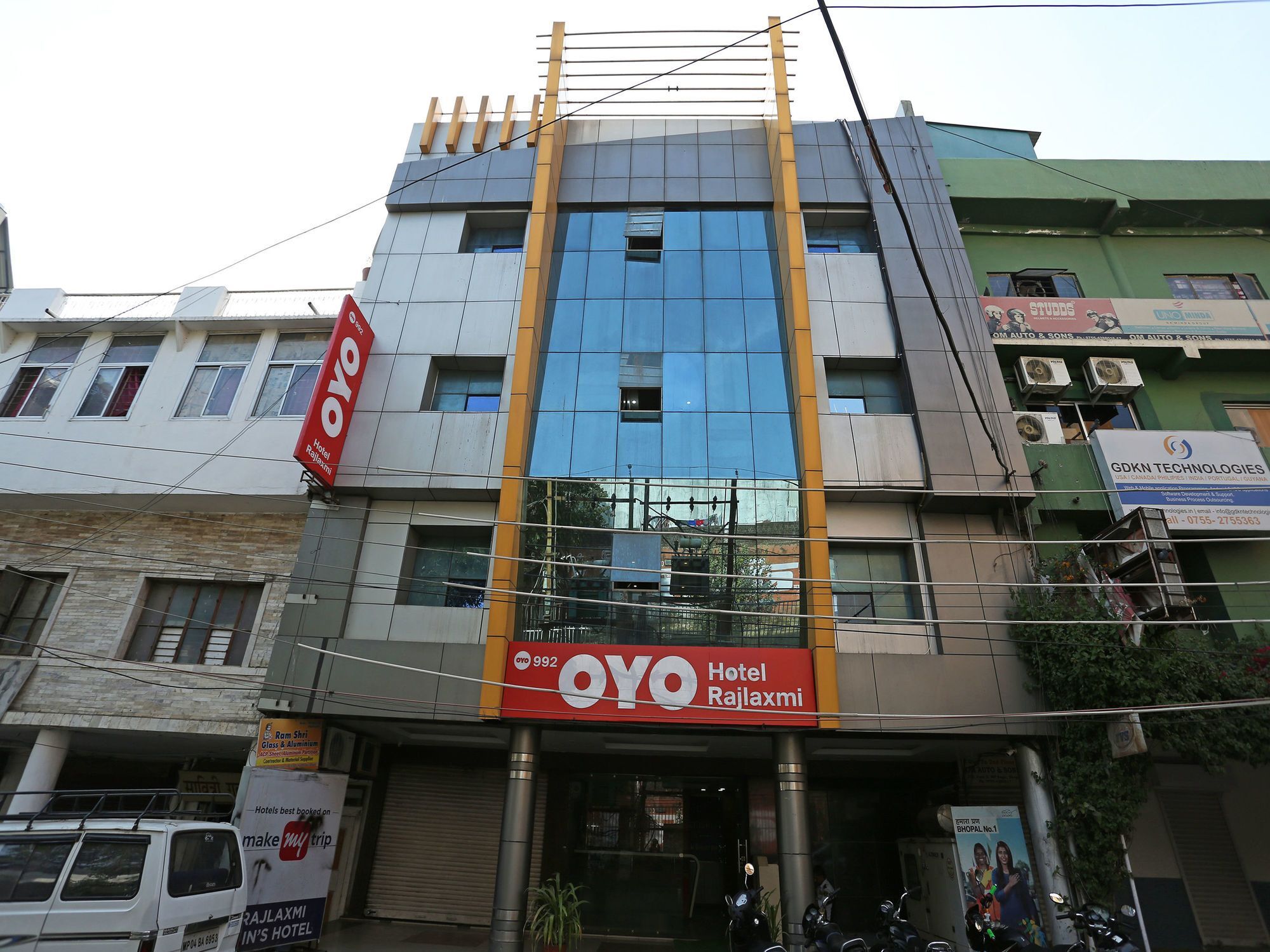 Hotel Rajlaxmi Bhopal Bagian luar foto